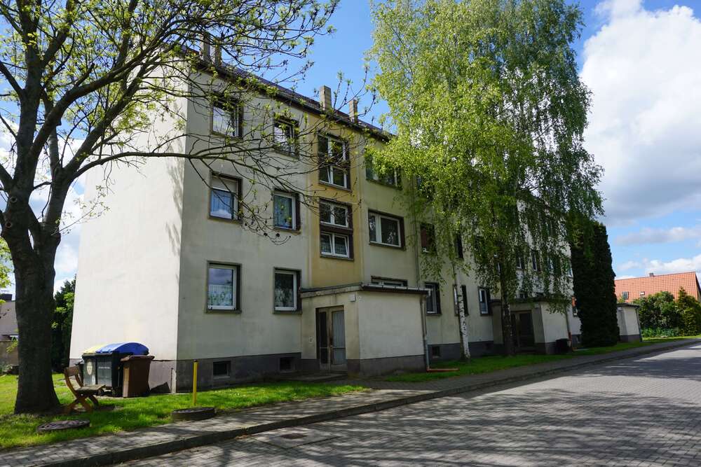 Thumbnail-Haus zum Kaufen in Schneidlingen 195.000,00 € 919.61 m²