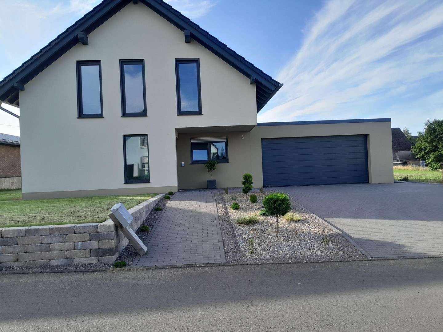 Thumbnail-Haus zum Kaufen in Peterswald-Löffelcheid 465.000,00 € 150 m²