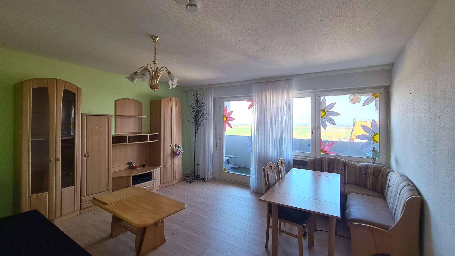 Thumbnail-Wohnung zum Kaufen in Ditzingen Hirschlanden 140.000,00 € 49 m²