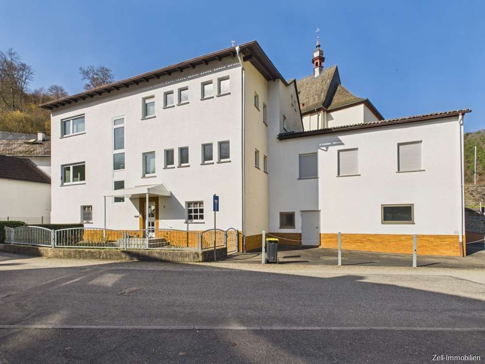 Thumbnail-Haus zum Kaufen in Schlangenbad Niedergladbach 390.000,00 € 185 m²