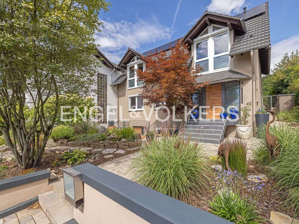Thumbnail-Haus zum Kaufen in Friedrichsdorf 1.350.000,00 € 301 m²