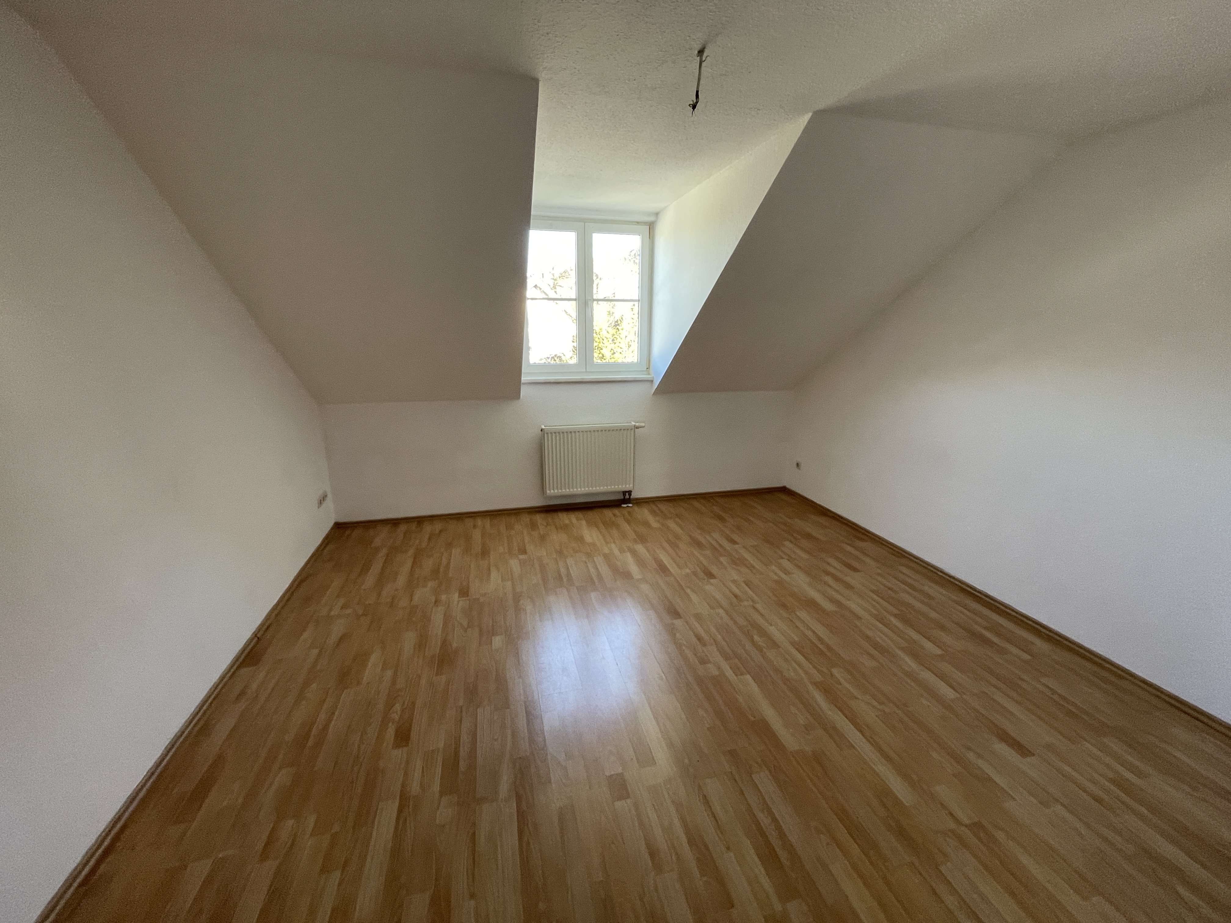 Thumbnail-Wohnung zum Mieten in Bad Lobenstein 354,00 € 68 m²