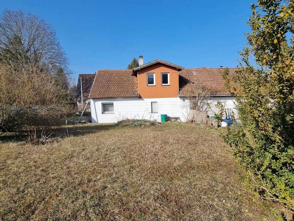 Thumbnail-Haus zum Kaufen in Coburg 79.000,00 € 71 m²