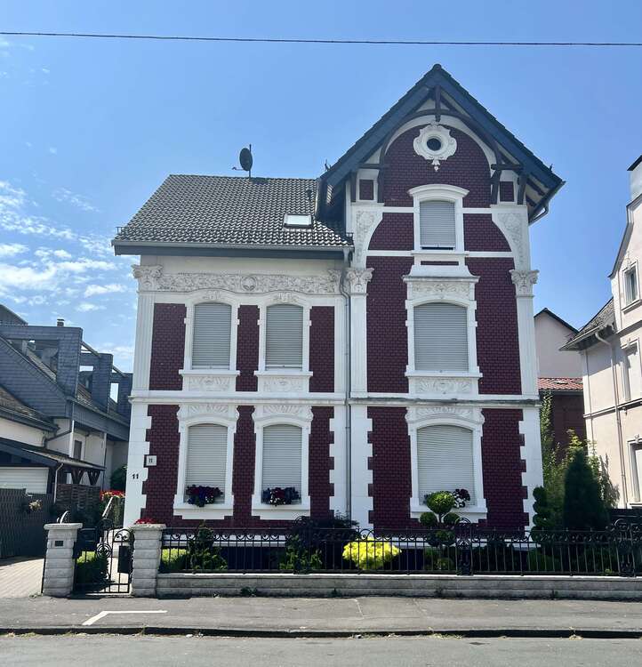 Thumbnail-Haus zum Kaufen in Siegen 985.000,00 € 400 m²