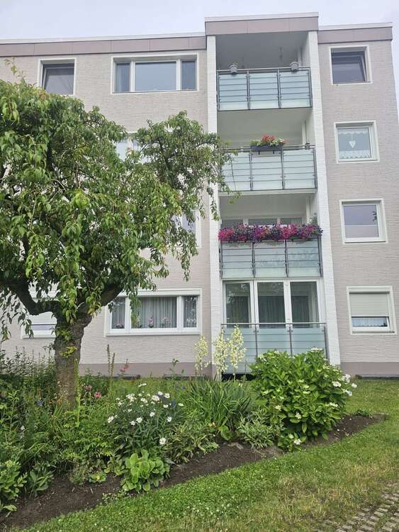 Thumbnail-Wohnung zum Mieten in Laatzen 750,00 € 78.06 m²