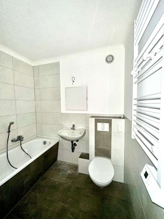 Thumbnail-Wohnung zum Mieten in Oschersleben 370,00 € 60.89 m²