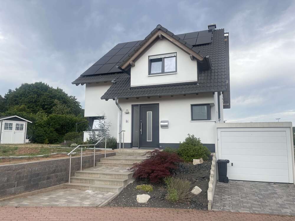 Thumbnail-Haus zum Mieten in Waldmohr 2.700,00 € 220 m²