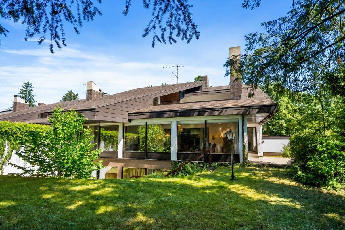 Thumbnail-Haus zum Kaufen in Nürnberg - Erlenstegen 1.650.000,00 € 354 m²