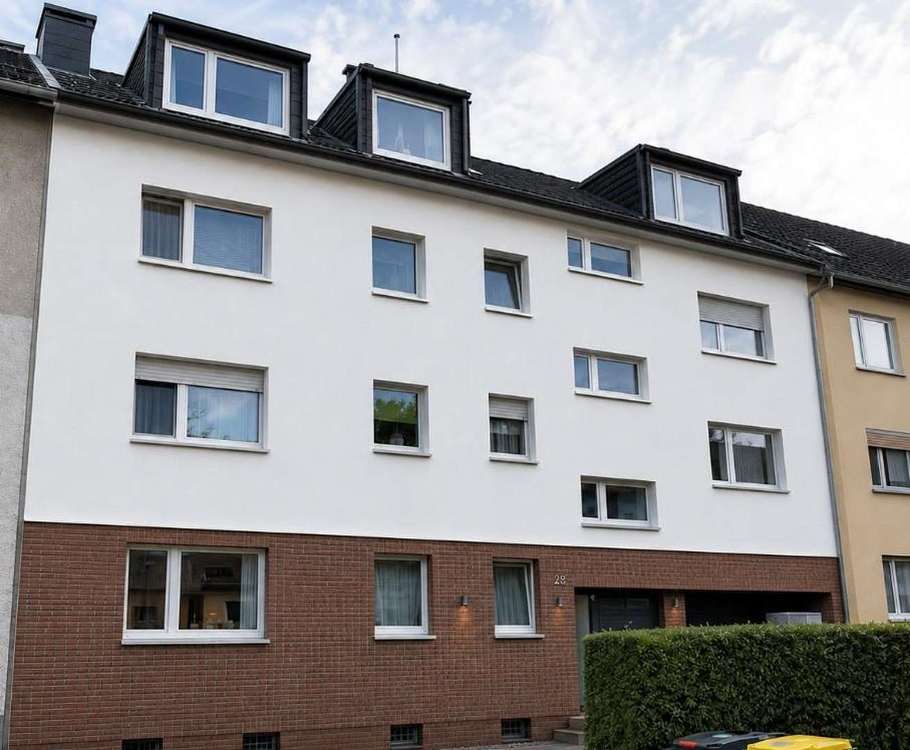 Thumbnail-Wohnung zum Kaufen in Essen 195.000,00 € 84.8 m²