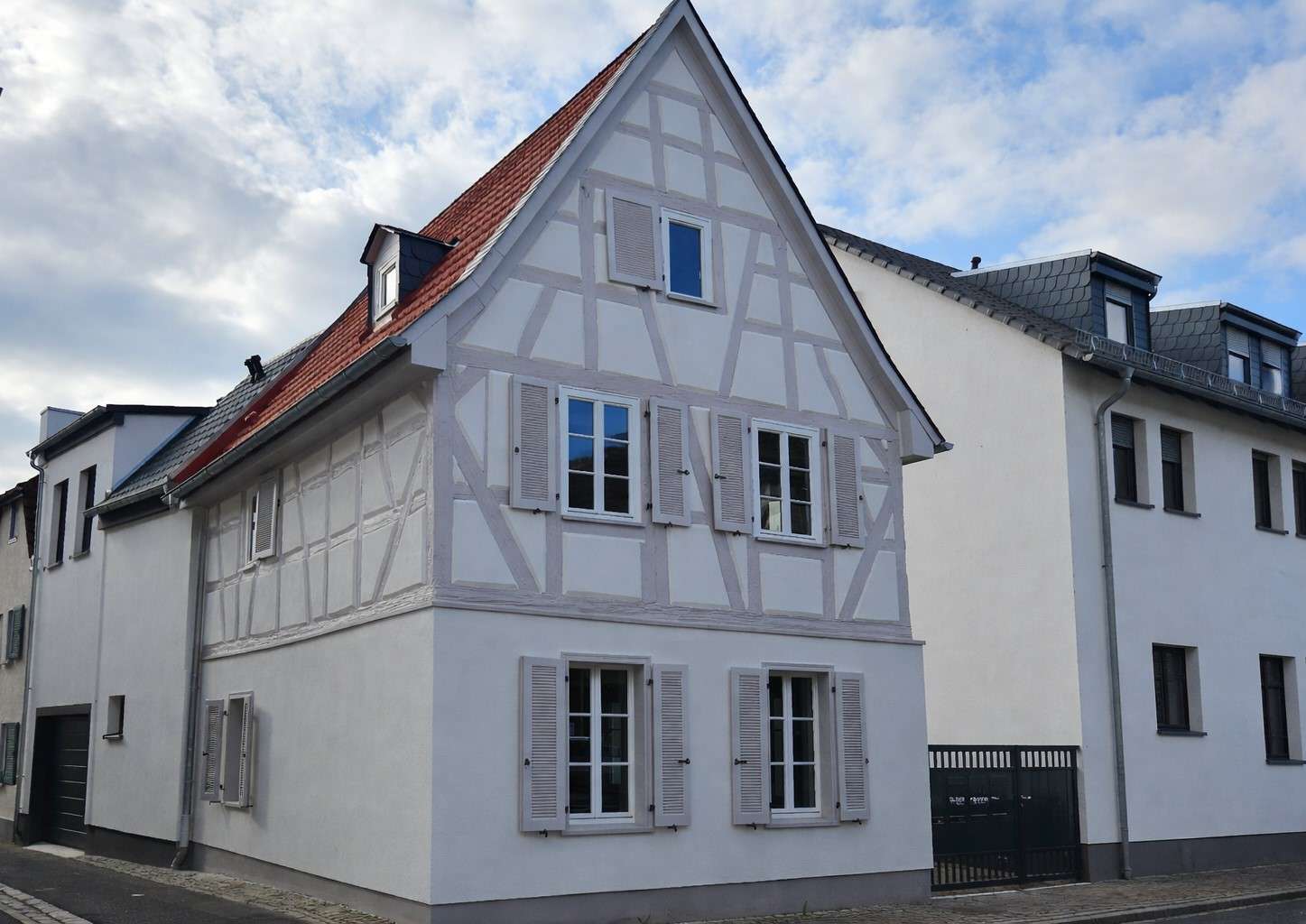 Thumbnail-Wohnung zum Mieten in Wiesbaden 1.848,00 € 110 m²