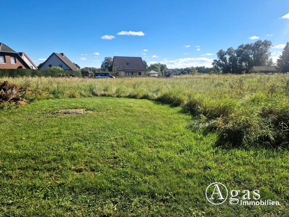 Thumbnail-Grundstück zu verkaufen in Burg Stargard Teschendorf 49.500,00 € 929 m²