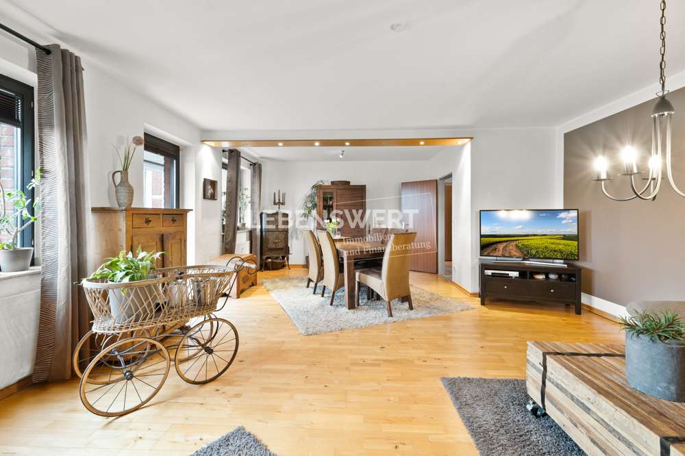Thumbnail-Wohnung zum Kaufen in Düsseldorf 338.000,00 € 100.83 m²