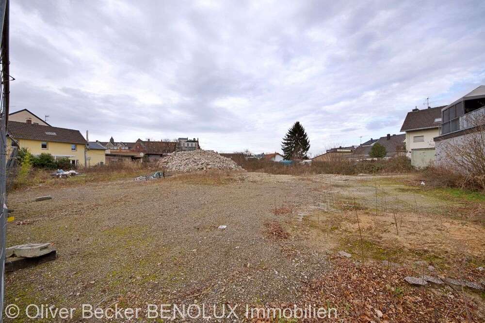 Thumbnail-Grundstück zu verkaufen in Bornheim 1.800.000,00 € 1992 m²