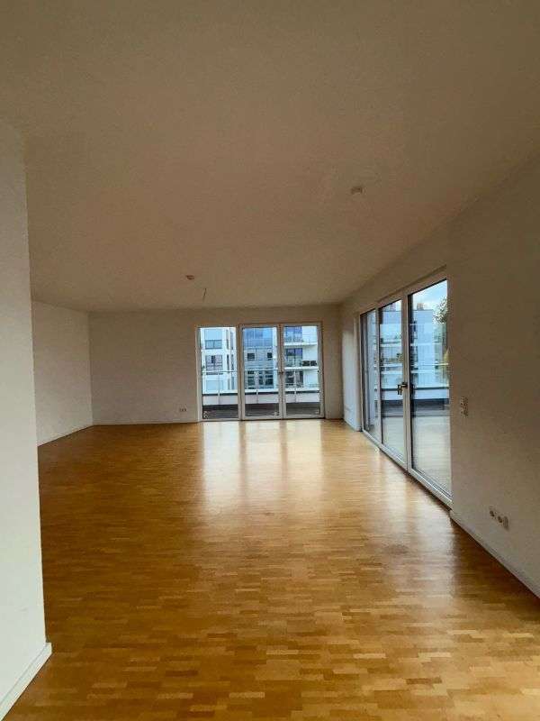 Thumbnail-Wohnung zum Mieten in Bonn 1.735,00 € 127.44 m²