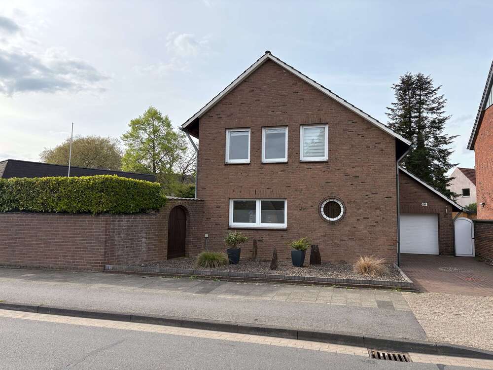 Thumbnail-Haus zum Kaufen in Emmerich am Rhein 339.000,00 € 144 m²