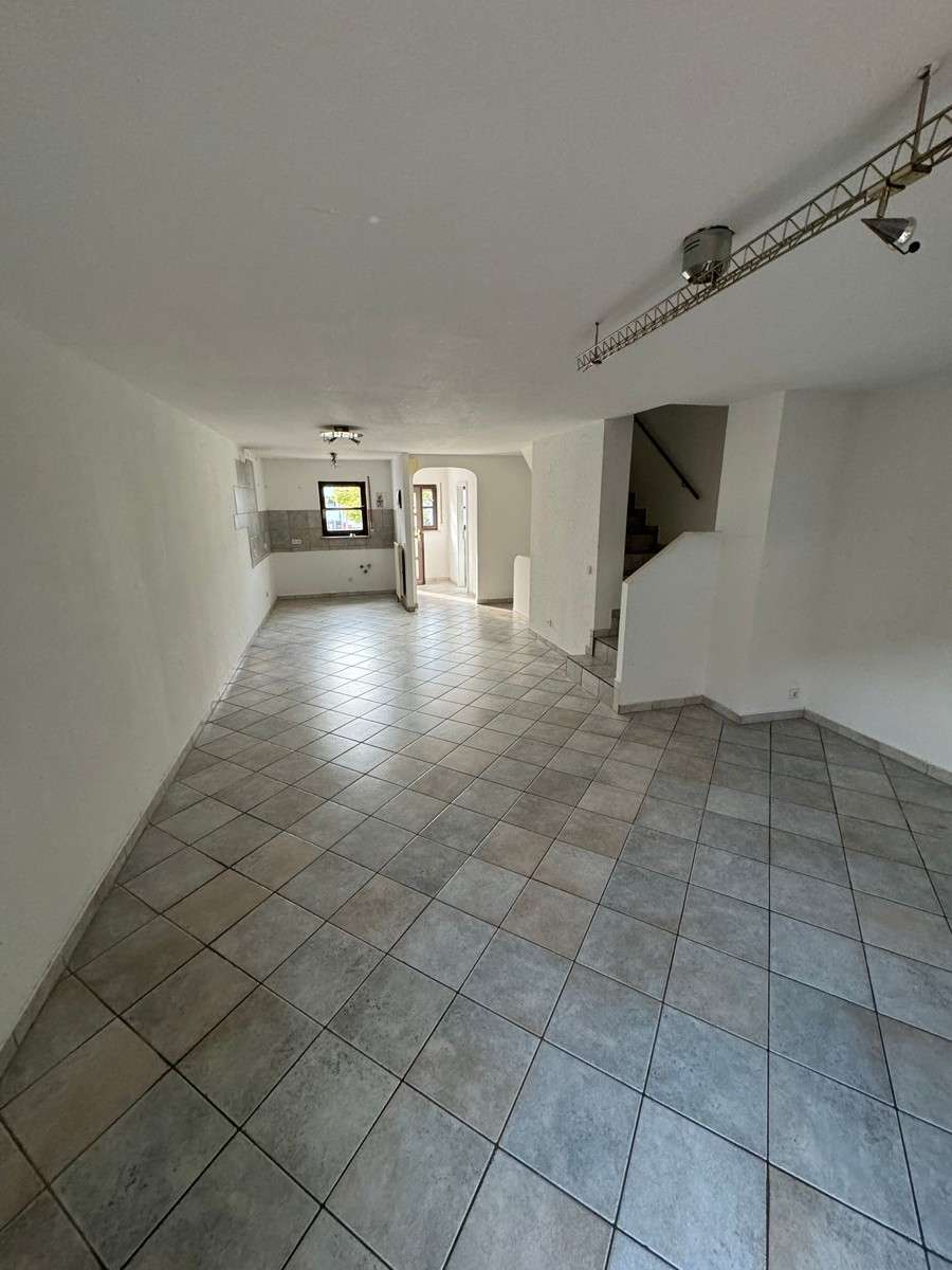 Thumbnail-Haus zum Mieten in Ludwigshafen 1.680,00 € 125 m²