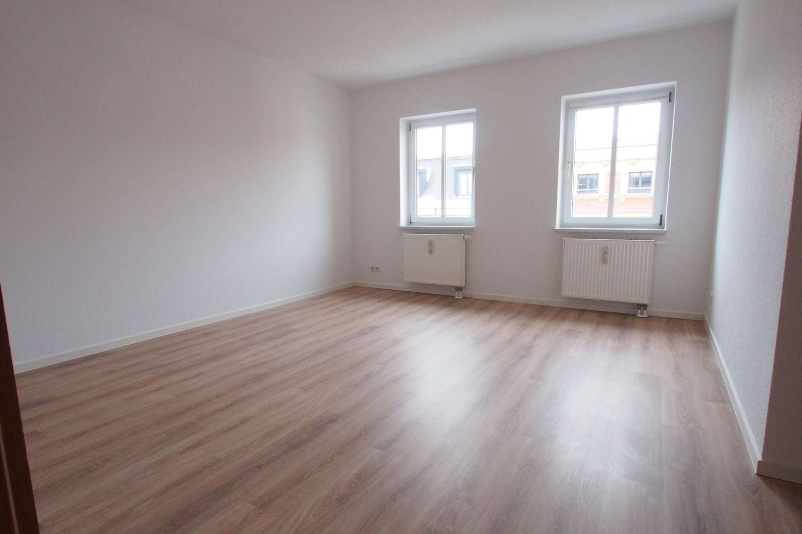 Thumbnail-Wohnung zum Mieten in Halle 430,00 € 59 m²