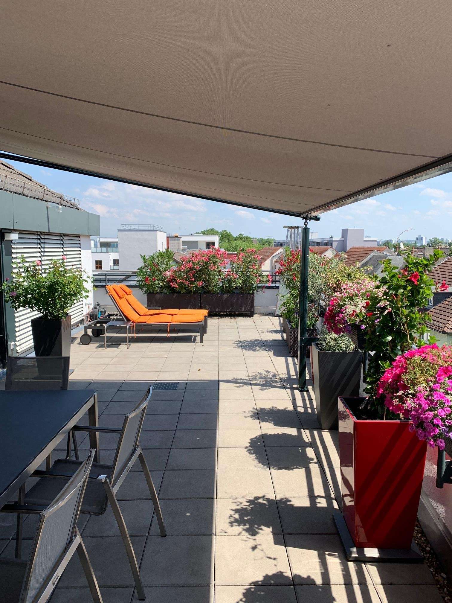 Thumbnail-Wohnung zum Mieten in Frankfurt 1.960,00 € 121.74 m²