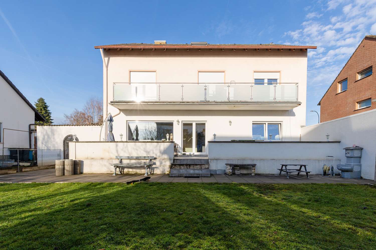 Thumbnail-Haus zum Kaufen in Frankfurt am Main 1.095.000,00 € 264 m²