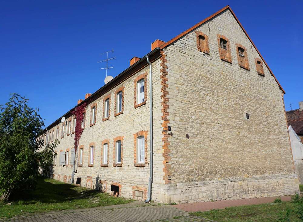 Thumbnail-Haus zum Kaufen in Groß Börnecke 99.000,00 € 1297.65 m²