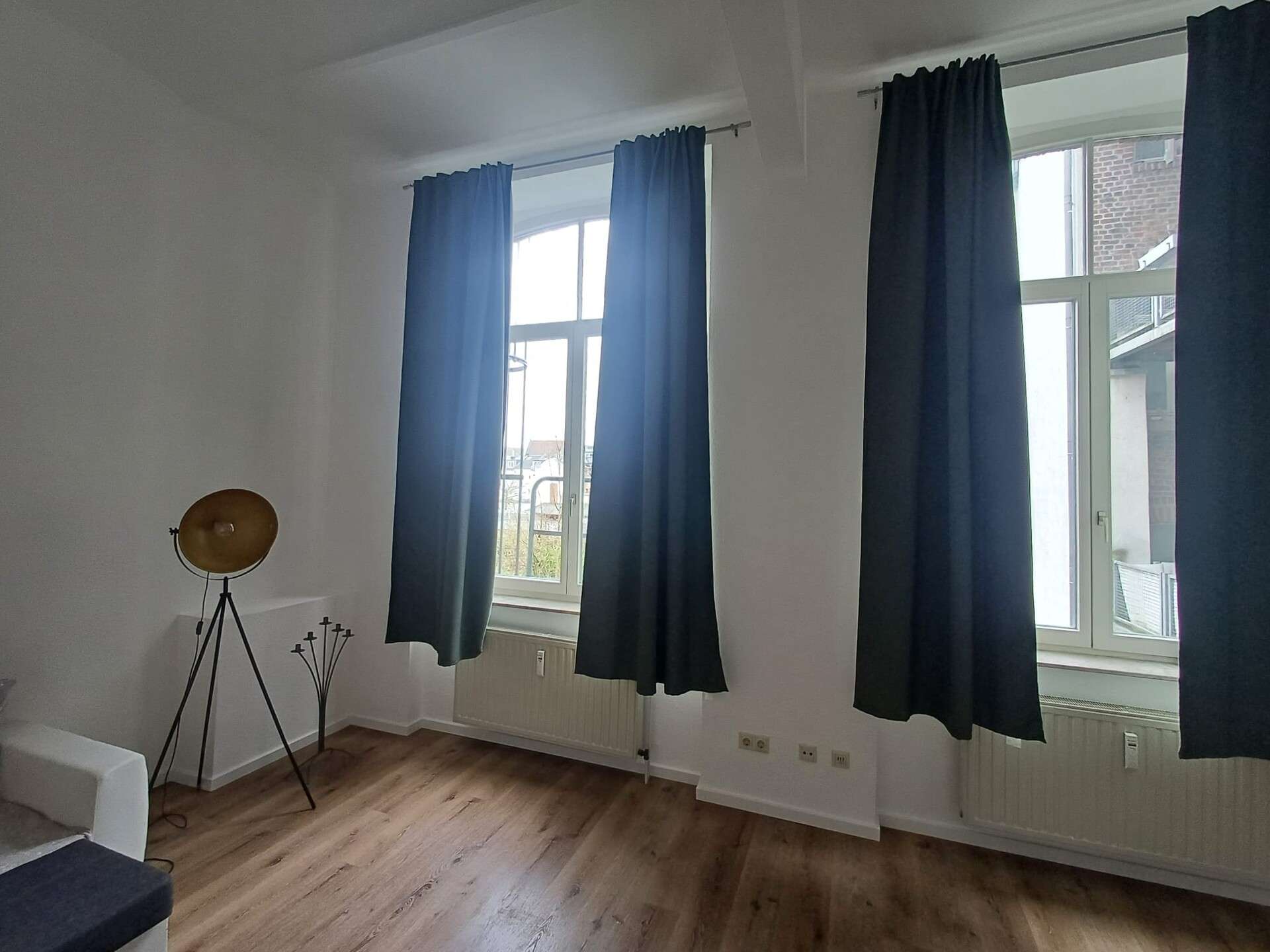 Thumbnail-Wohnung zum Kaufen in Magdeburg Altstadt 120.000,00 € 40 m²