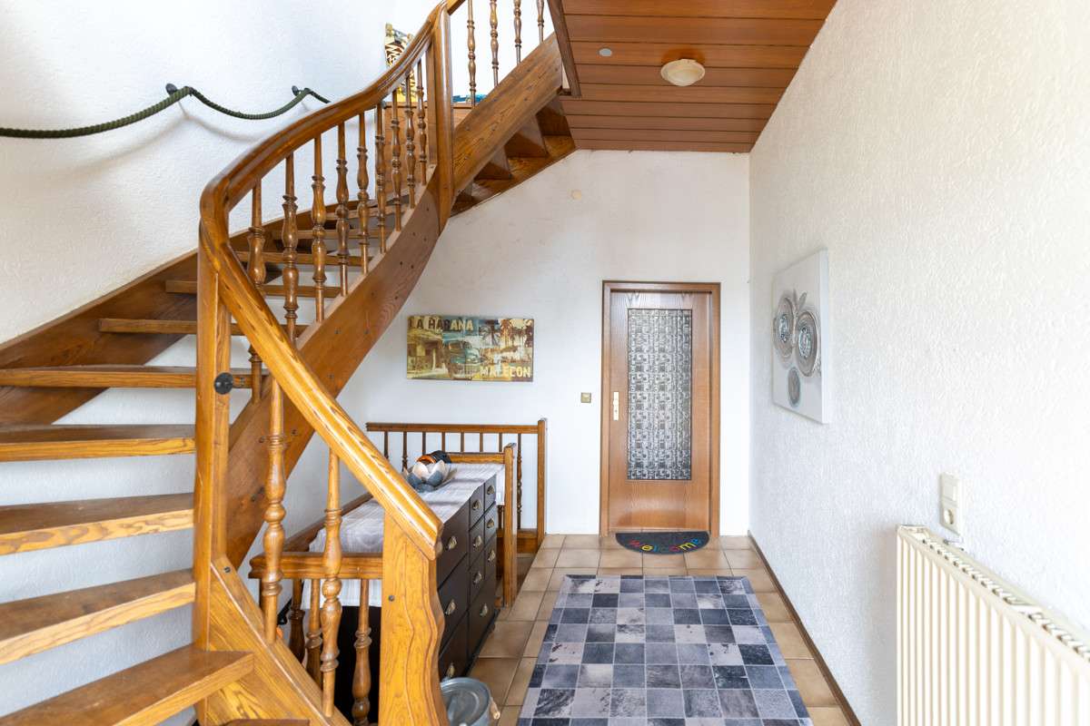 Thumbnail-Haus zum Kaufen in Montabaur 415.000,00 € 277 m²