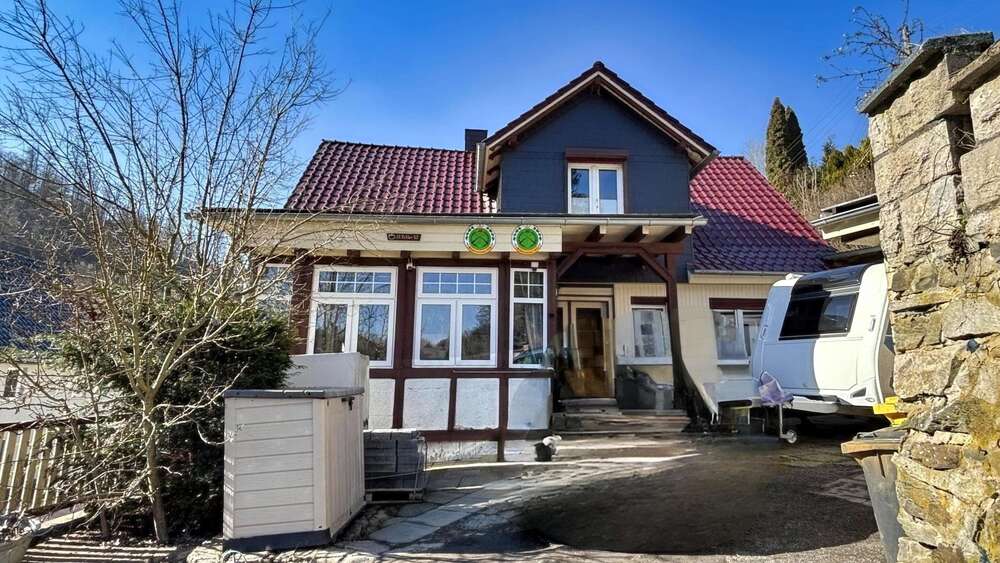 Thumbnail-Haus zum Kaufen in Thale 140.000,00 € 163 m²