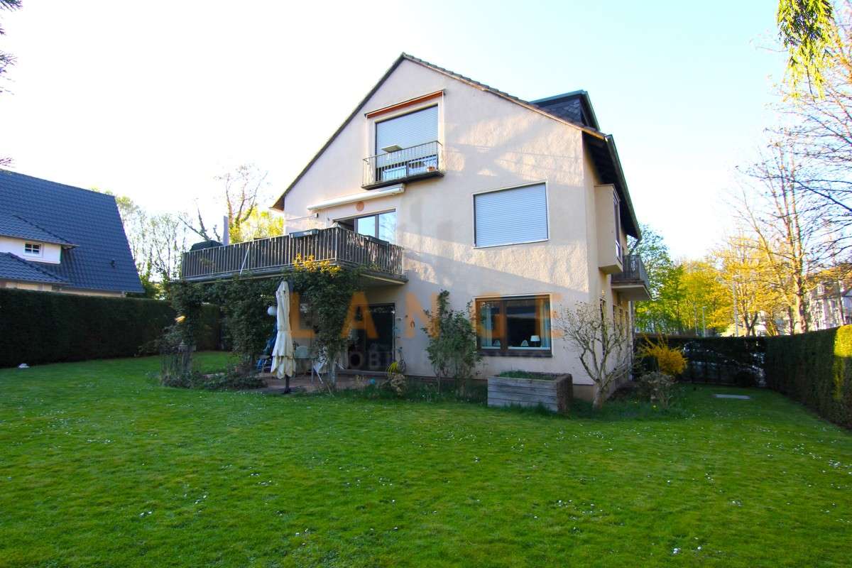 Thumbnail-Haus zum Kaufen in Bonn Godesberg-Villenviertel 1.190.000,00 € 328 m²