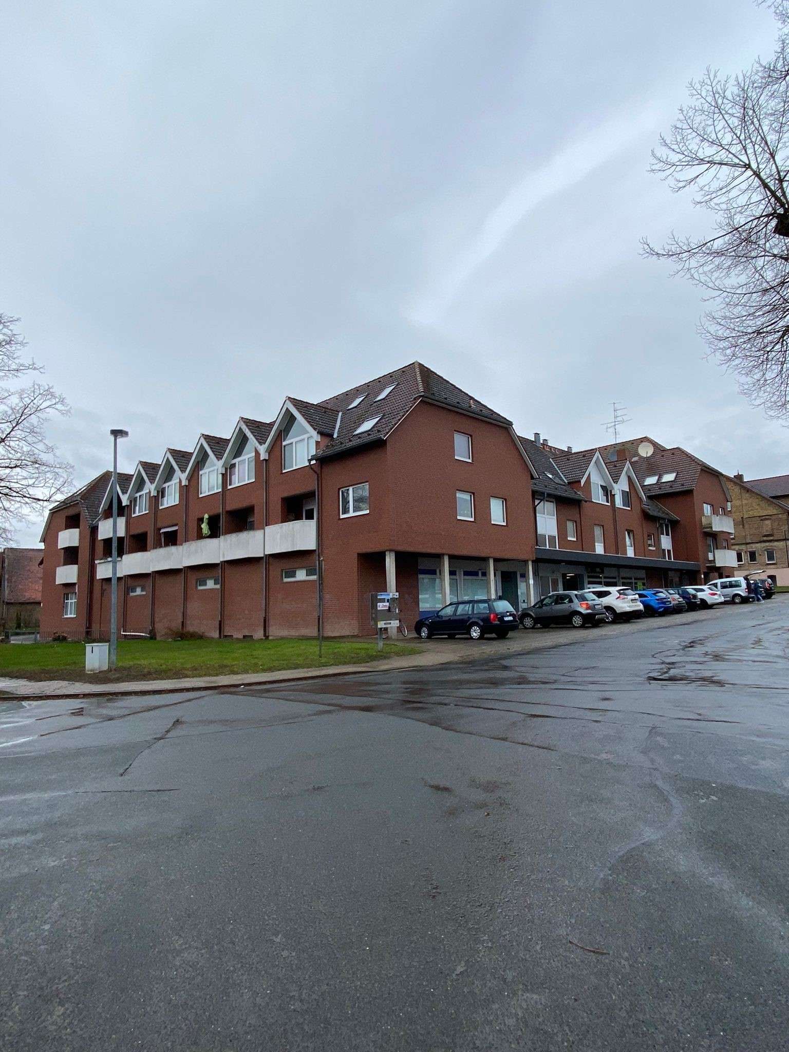 Thumbnail-Wohnung zum Mieten in Hohenhameln 976,00 € 122 m²