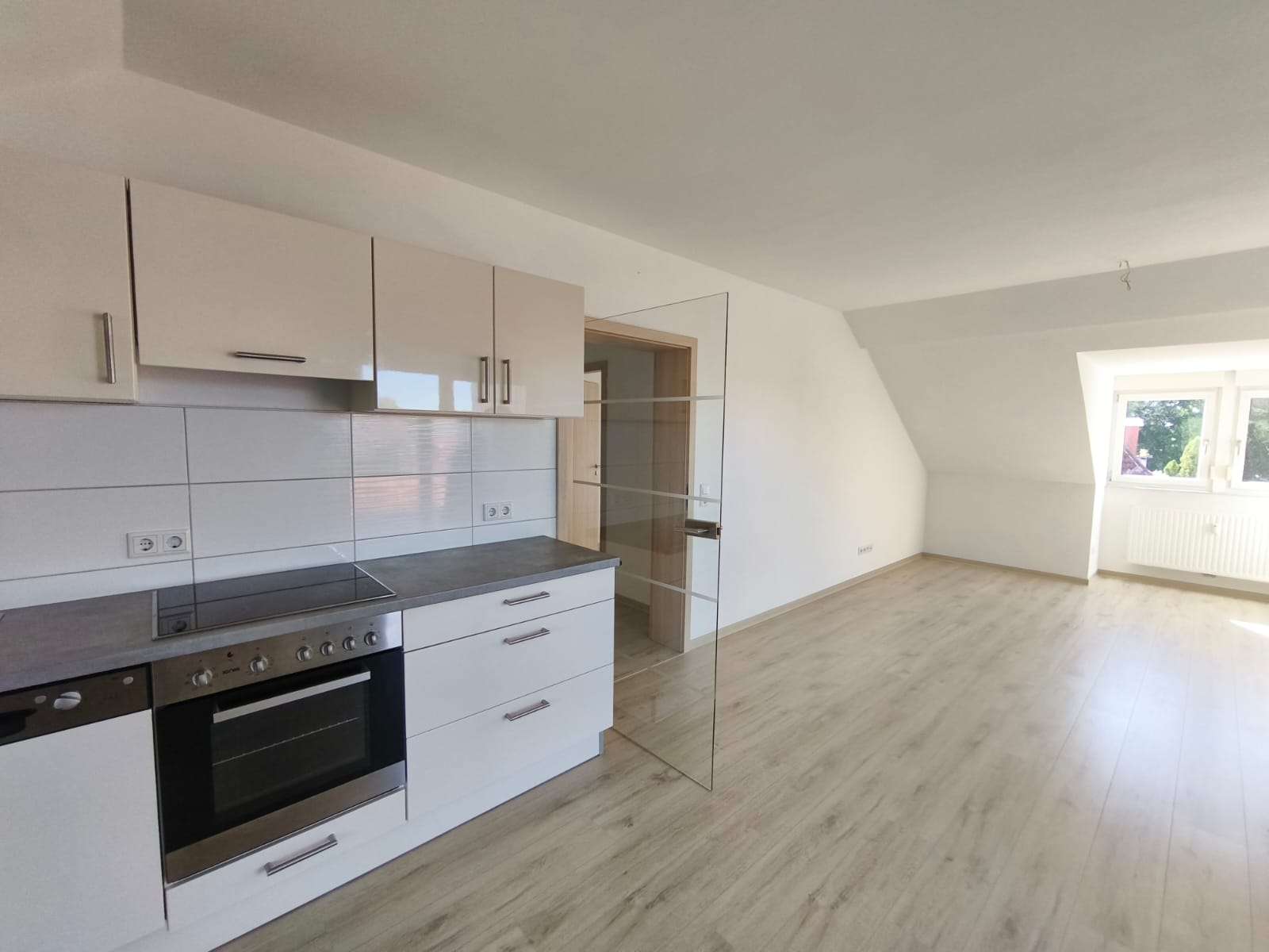 Thumbnail-Wohnung zum Mieten in Tonna 888,00 € 73.68 m²