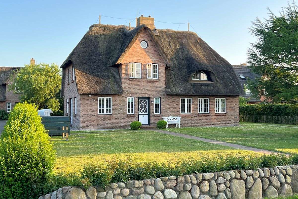 Thumbnail-Haus zum Kaufen in Utersum 995.000,00 € 140 m²