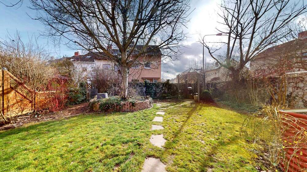 Thumbnail-Haus zum Kaufen in Frankfurt am Main 480.000,00 € 119.6 m²