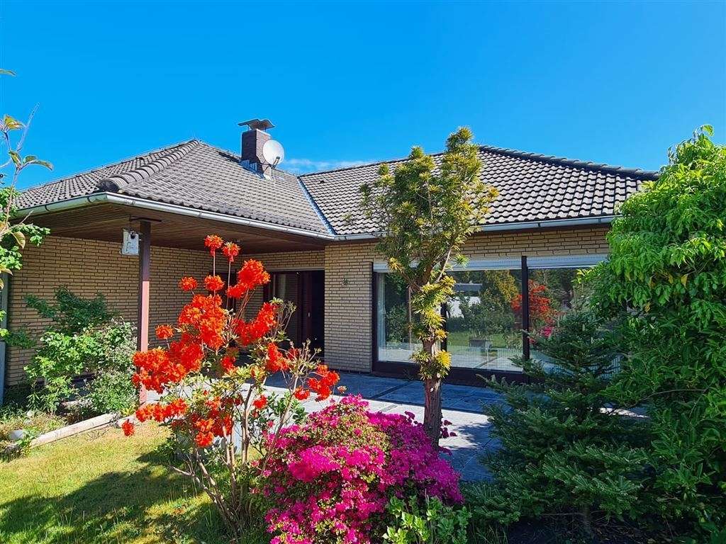 Thumbnail-Haus zum Kaufen in Varel , Jadebusen 255.000,00 € 143.33 m²