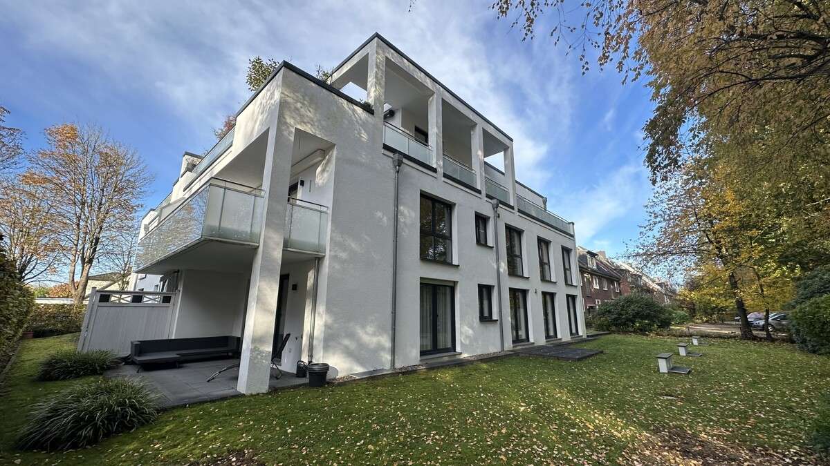 Thumbnail-Wohnung zum Kaufen in Hamburg-Bramfeld 585.000,00 € 117.88 m²