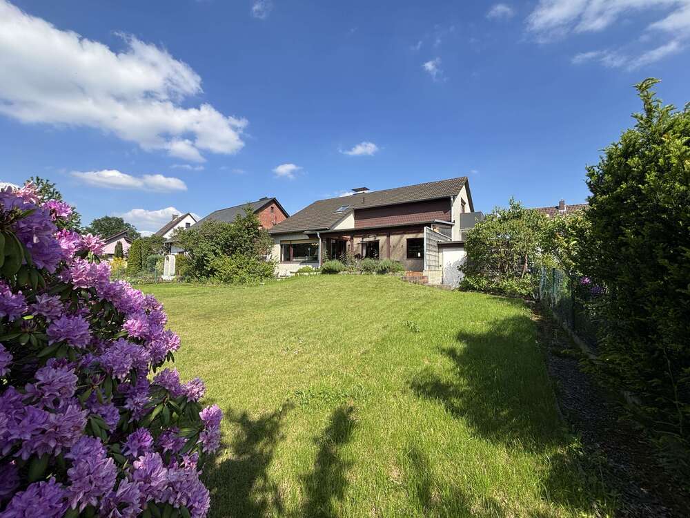 Thumbnail-Haus zum Kaufen in Peine 369.000,00 € 182 m²