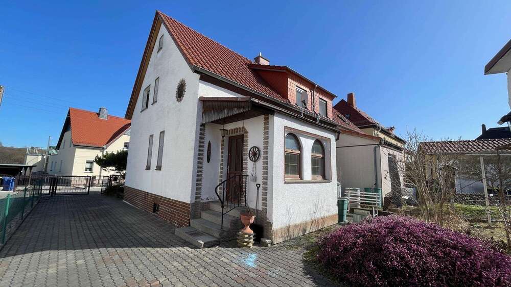 Thumbnail-Haus zum Kaufen in Werdau 75.600,00 € 85 m²