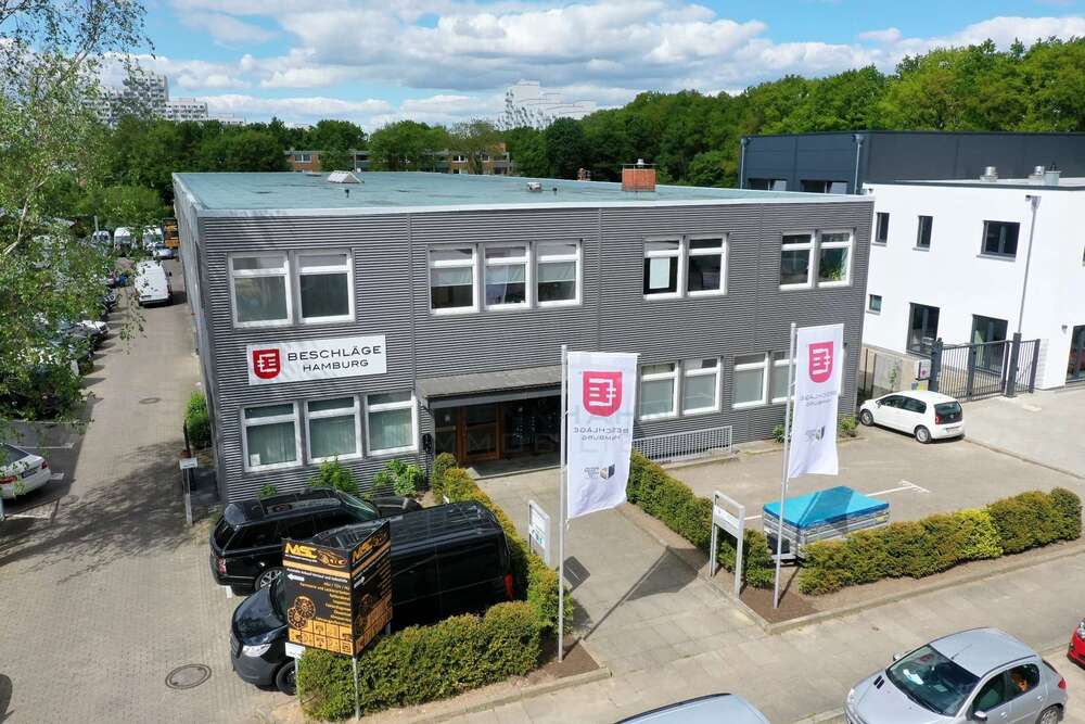 Thumbnail-Halle in Hamburg 365,16 € 42.96 m²