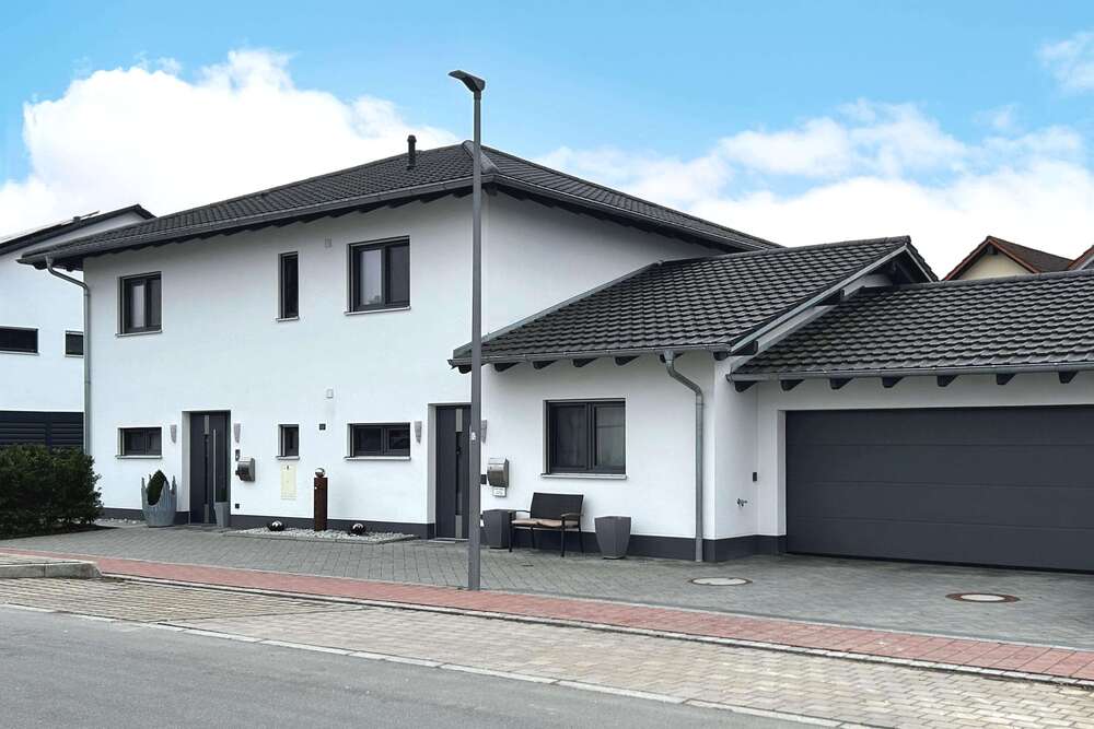Thumbnail-Haus zum Kaufen in Geiselhöring 750.000,00 € 244 m²