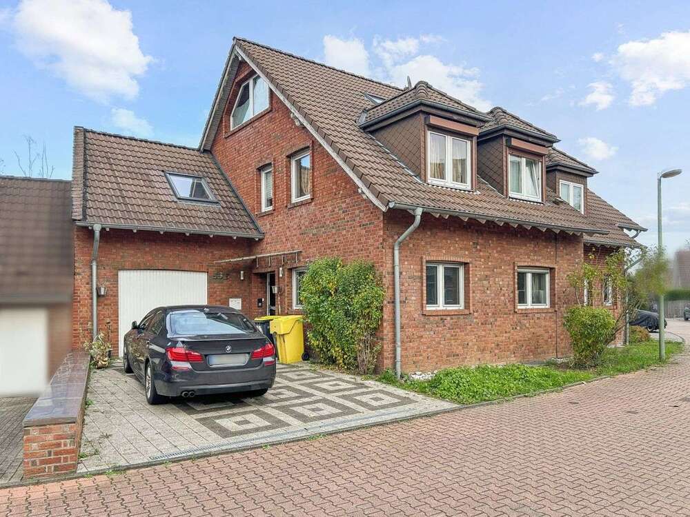 Thumbnail-Haus zum Kaufen in Neuss 615.000,00 € 209 m²