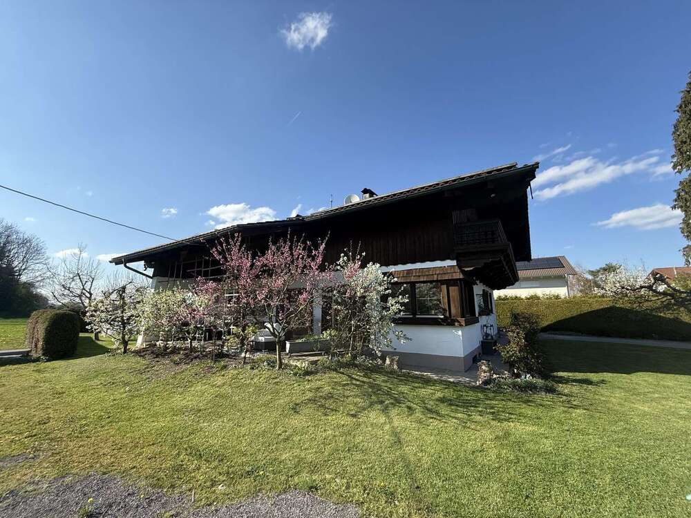 Thumbnail-Haus zum Kaufen in Bad Aibling 1.198.000,00 € 190 m²