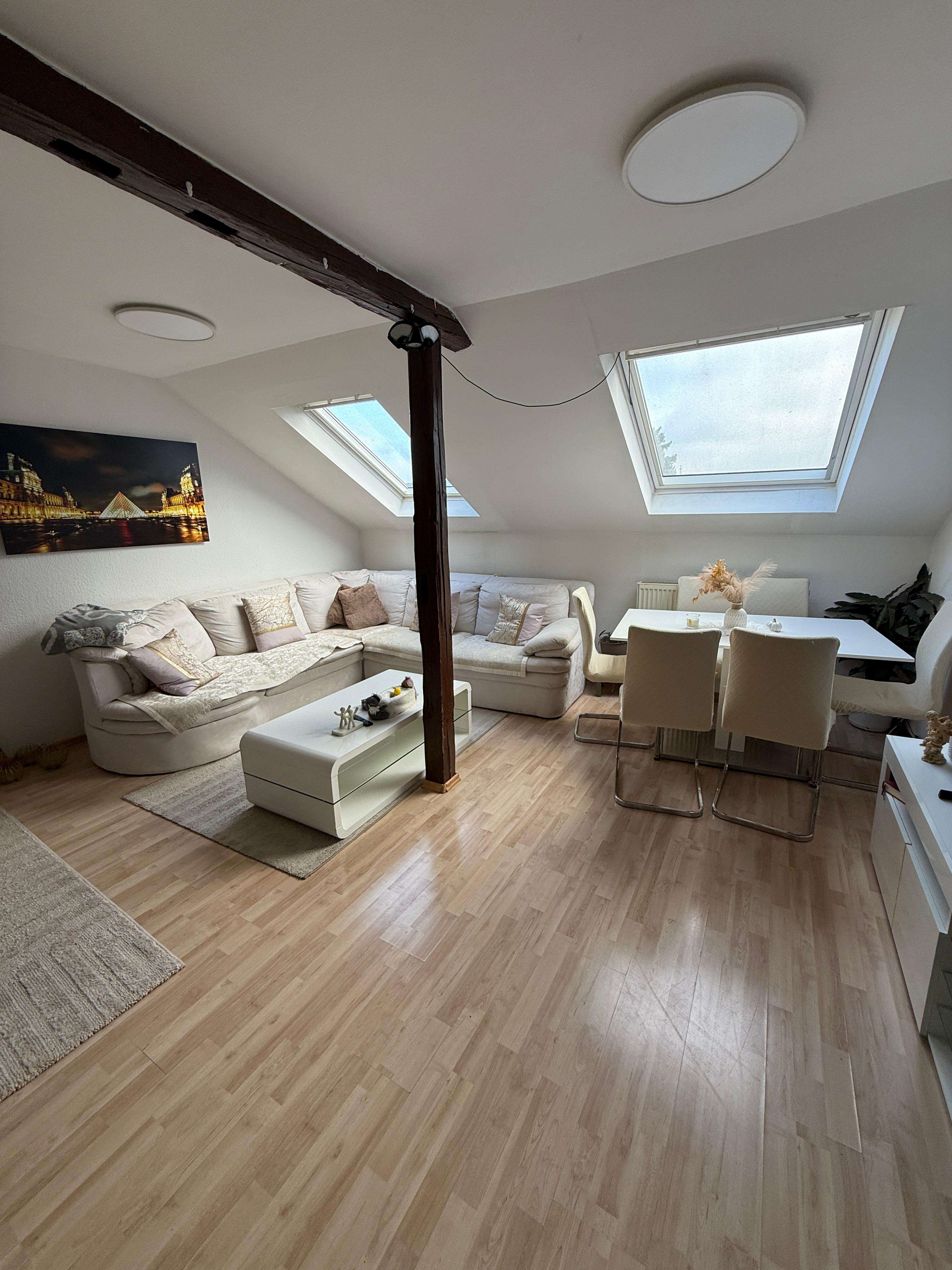 Thumbnail-Wohnung zum Kaufen in Wiesbaden 214.000,00 € 74 m²