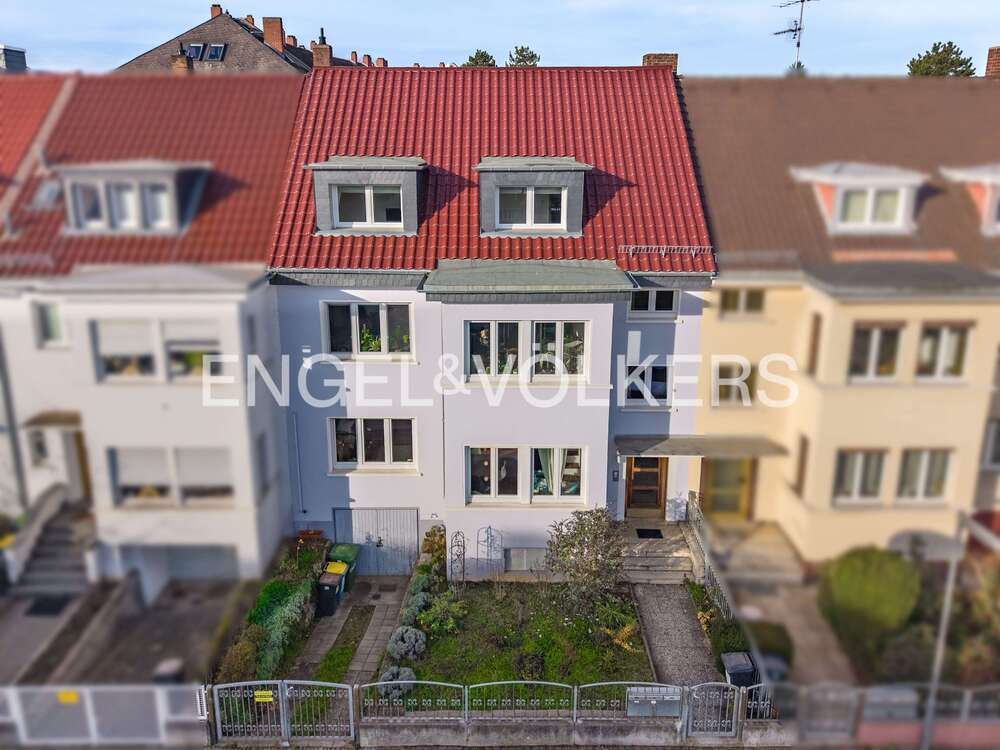 Thumbnail-Haus zum Kaufen in Frankfurt am Main 1.550.000,00 € 222 m²