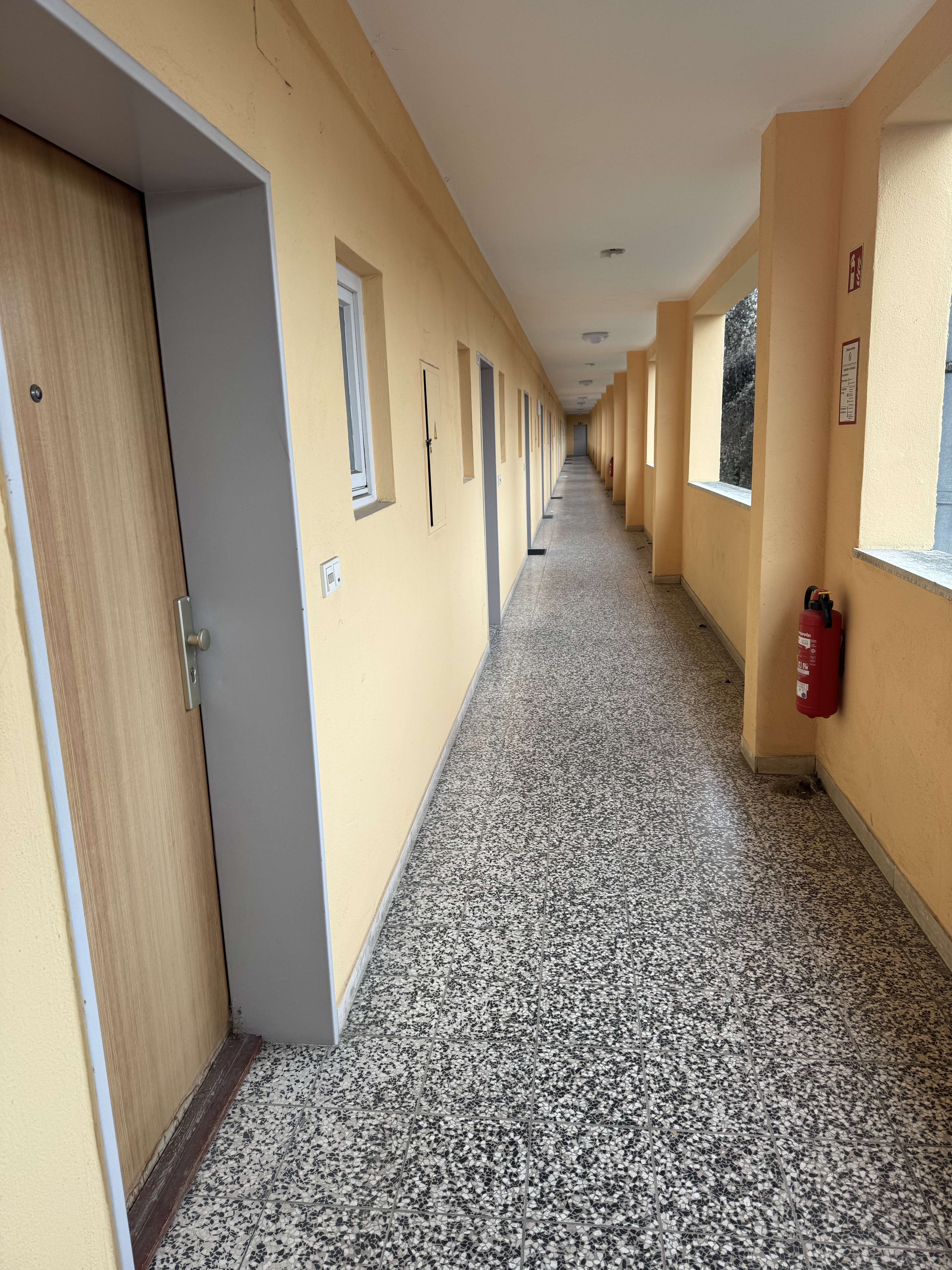 Thumbnail-Wohnung zum Kaufen in Wiesbaden 176.000,00 € 63 m²