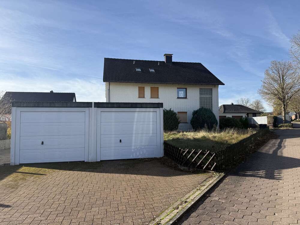 Thumbnail-Haus zum Kaufen in Bad Pyrmont 260.000,00 € 240 m²