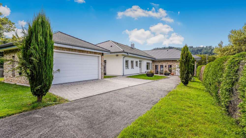 Thumbnail-Haus zum Kaufen in Baden-Baden 2.400.000,00 € 245 m²