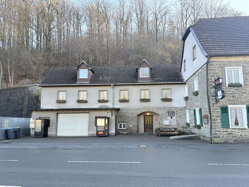 Thumbnail-Haus zum Kaufen in Hemer 289.000,00 € 414 m²