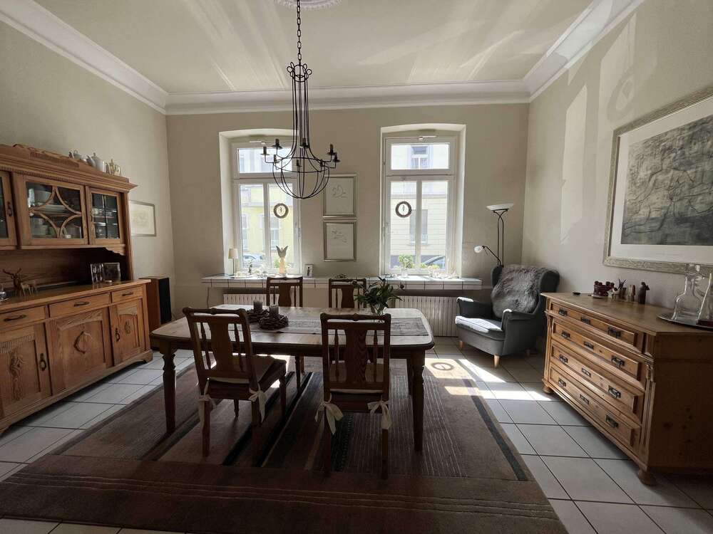 Thumbnail-Haus zum Kaufen in Duisburg 385.000,00 € 243 m²