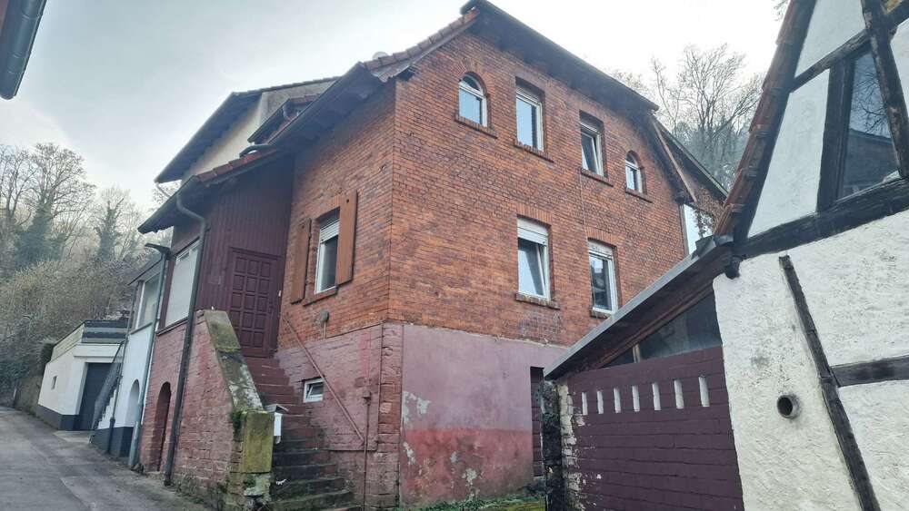 Thumbnail-Haus zum Kaufen in Weinheim 249.000,00 € 156 m²