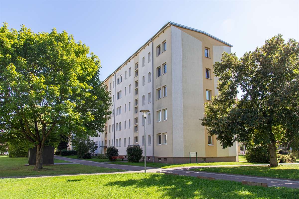 Thumbnail-Wohnung zum Mieten in Neukieritzsch 340,00 € 60.17 m²