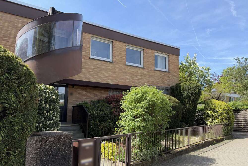 Thumbnail-Haus zum Kaufen in Frankfurt am Main 749.000,00 € 254 m²
